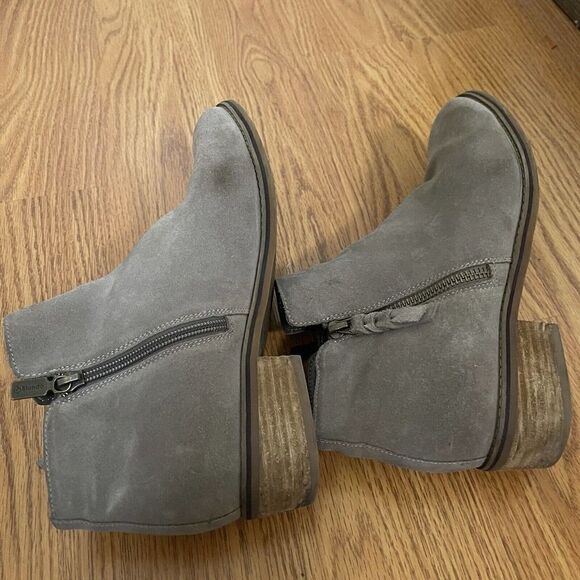 BLONDO neutral suede leather tan side zip waterproof ankle boots size US 9.5 - Picture 5 of 9